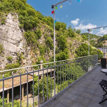 Stunning Apartment In Quiet Street Near Center With Free Parking 4 Floor Rijeka Exterior photo