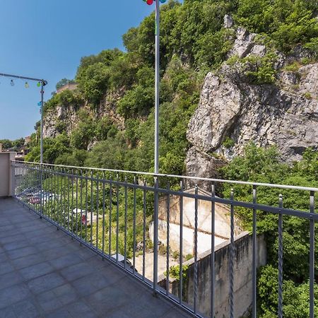 Stunning Apartment In Quiet Street Near Center With Free Parking 4 Floor Rijeka Exterior photo