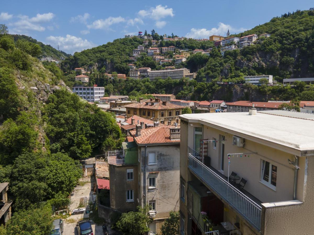 Stunning Apartment In Quiet Street Near Center With Free Parking 4 Floor Rijeka Exterior photo